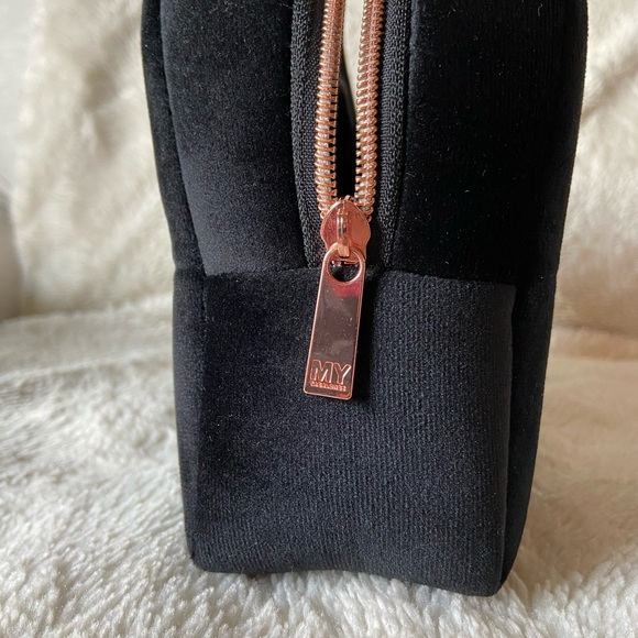 Black Mytagalong cosmetics toiletry case bag - Picture 12 of 13